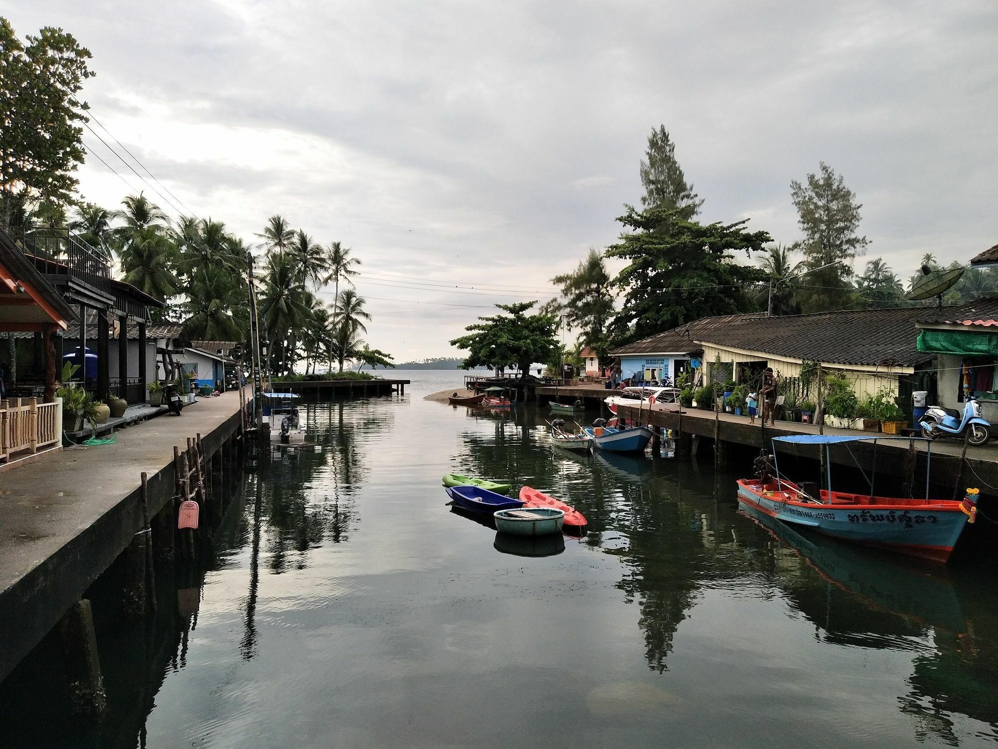 Ban Raw Homestay Ko Kut Exterior foto